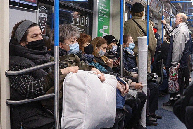 Иммунолог оценил пользу маски при «омикроне» - NEWS.ru — 14.12.21