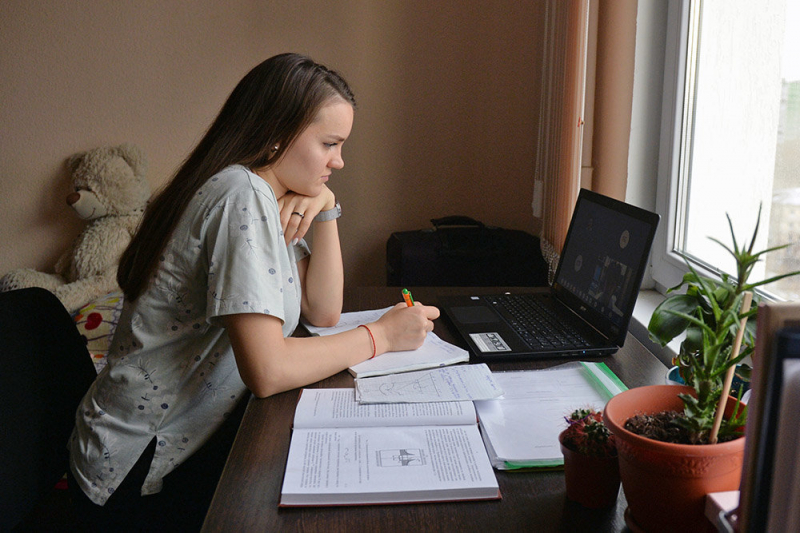 Более миллиона школьников прошли всероссийский мониторинг знаний