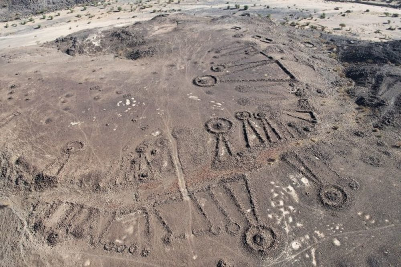В Саудовской Аравии найдена сеть погребальных аллей из 17 тысяч гробниц