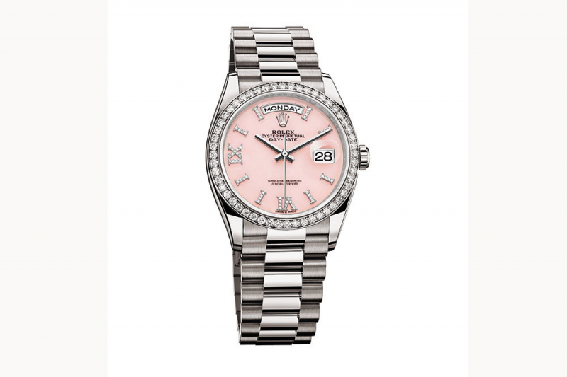 Rolex представили женские часы с циферблатом из розового опала