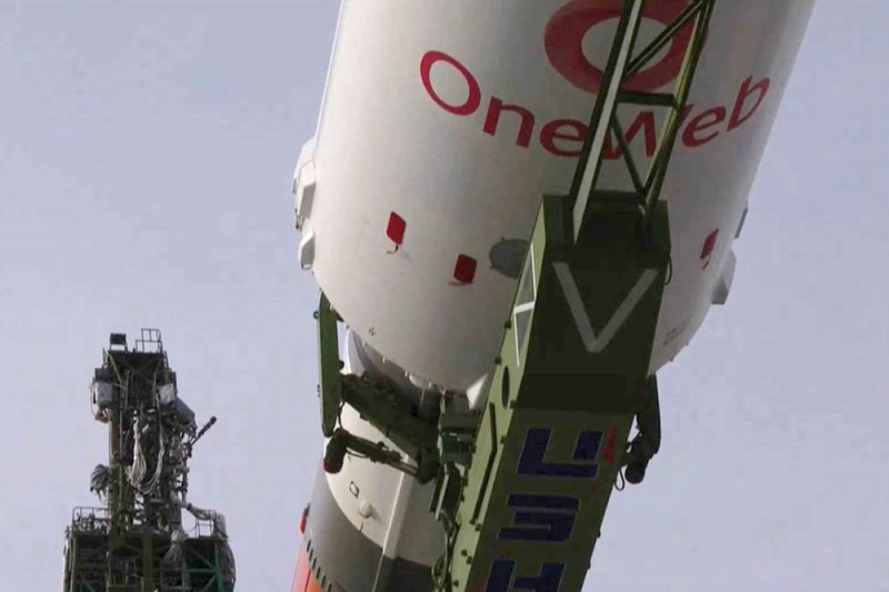 Роскосмос выведет на орбиту частные российские спутники вместо OneWeb